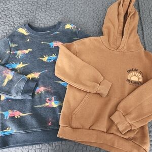 Boy's sweatshirt/ hoodie size S (6-7)